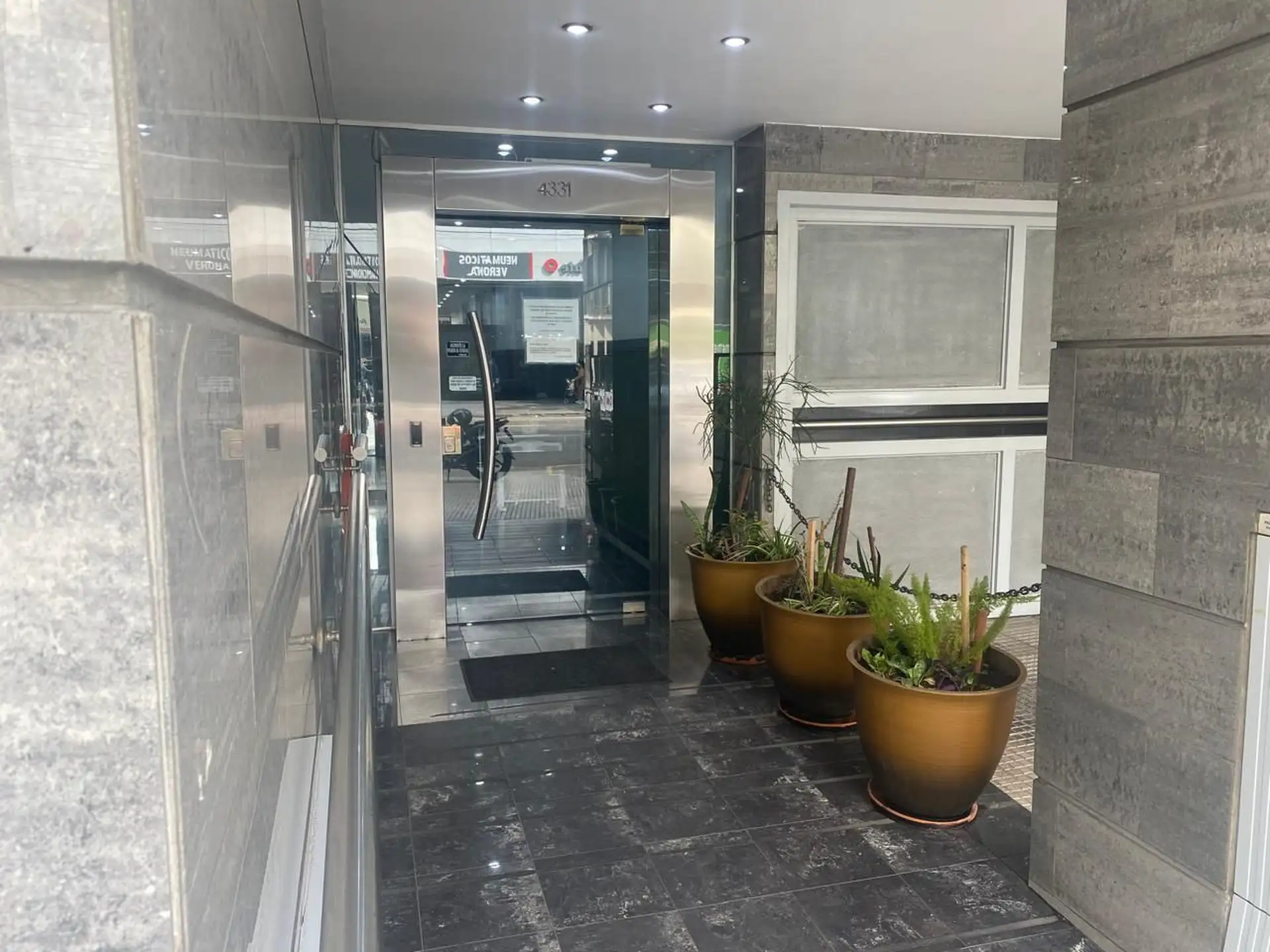 3-room apartment with balcony and parking