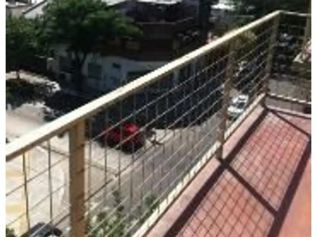2-room unit with long balcony