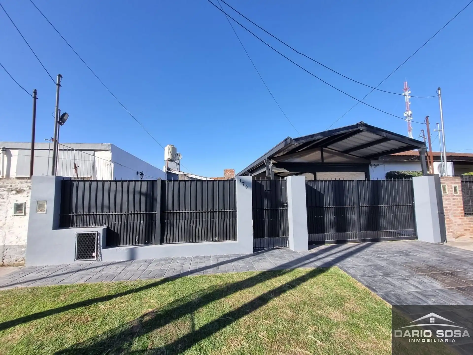 2BR house, patio and grill
