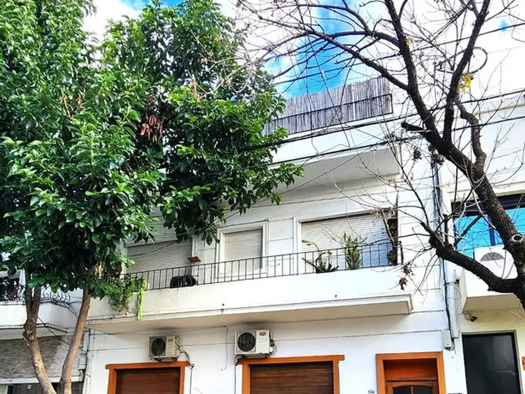 PH con balcón y terraza
