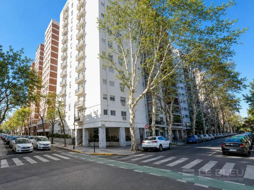 2 dormitorios, balcón al frente