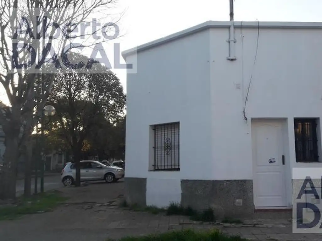 Planta baja, cocina integrada, 45 m²