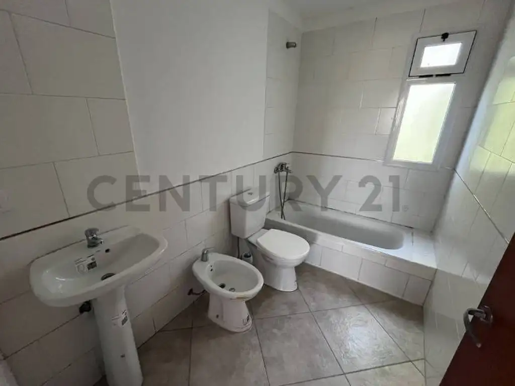 1 dormitorio, balcón terraza