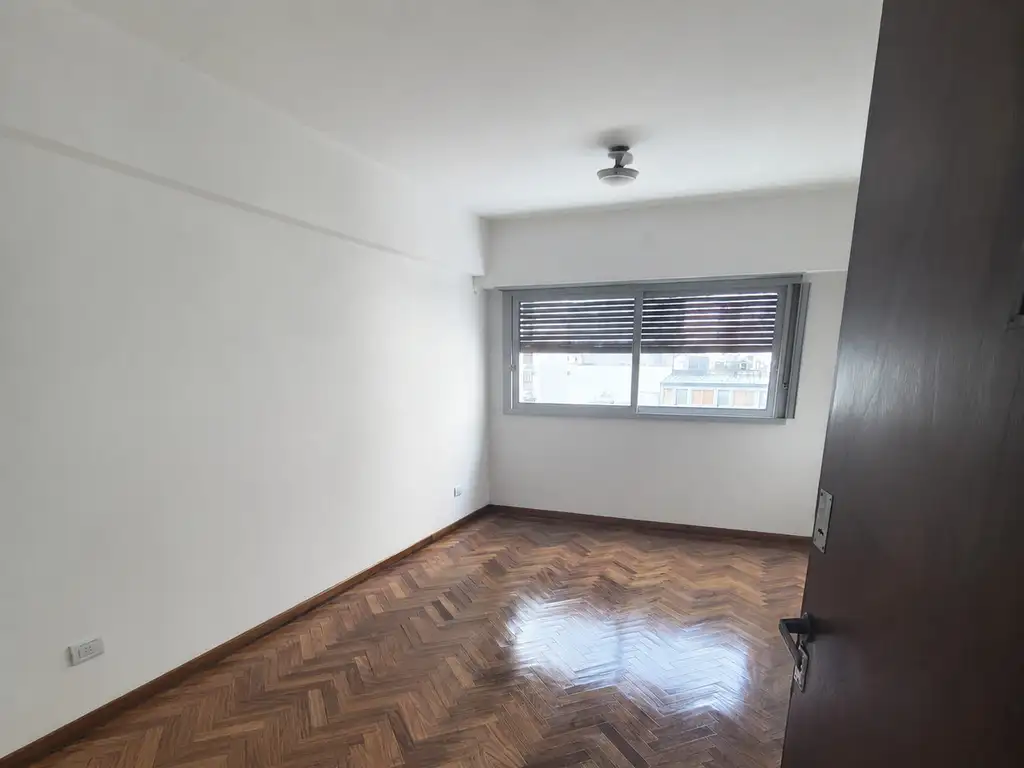 Monoambiente 23,4 m², ascensor