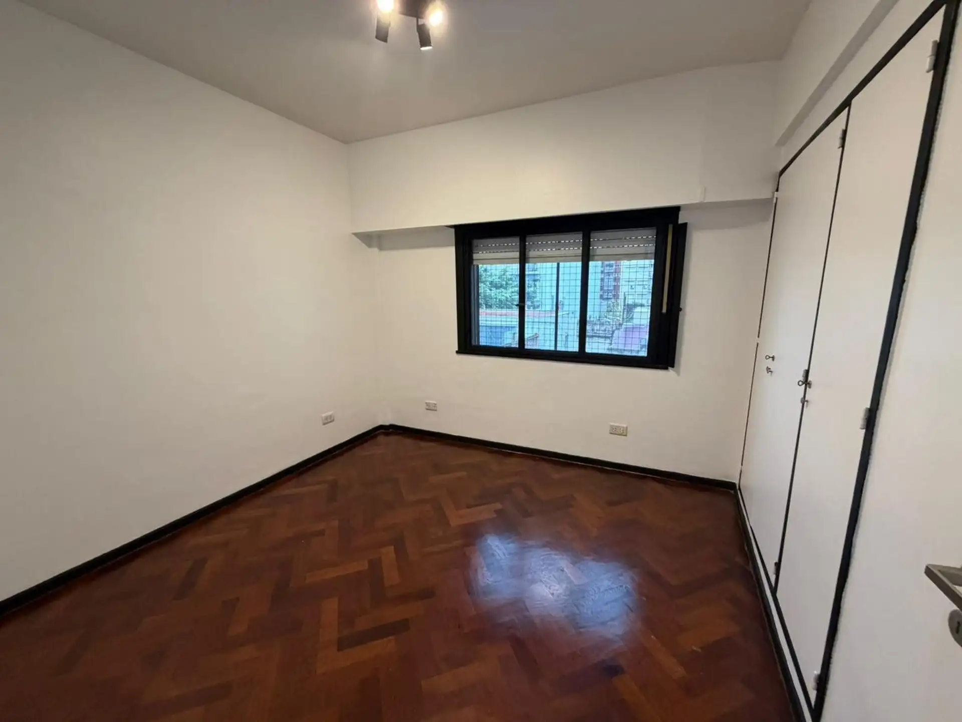 1 quarto com ar e aquecedor