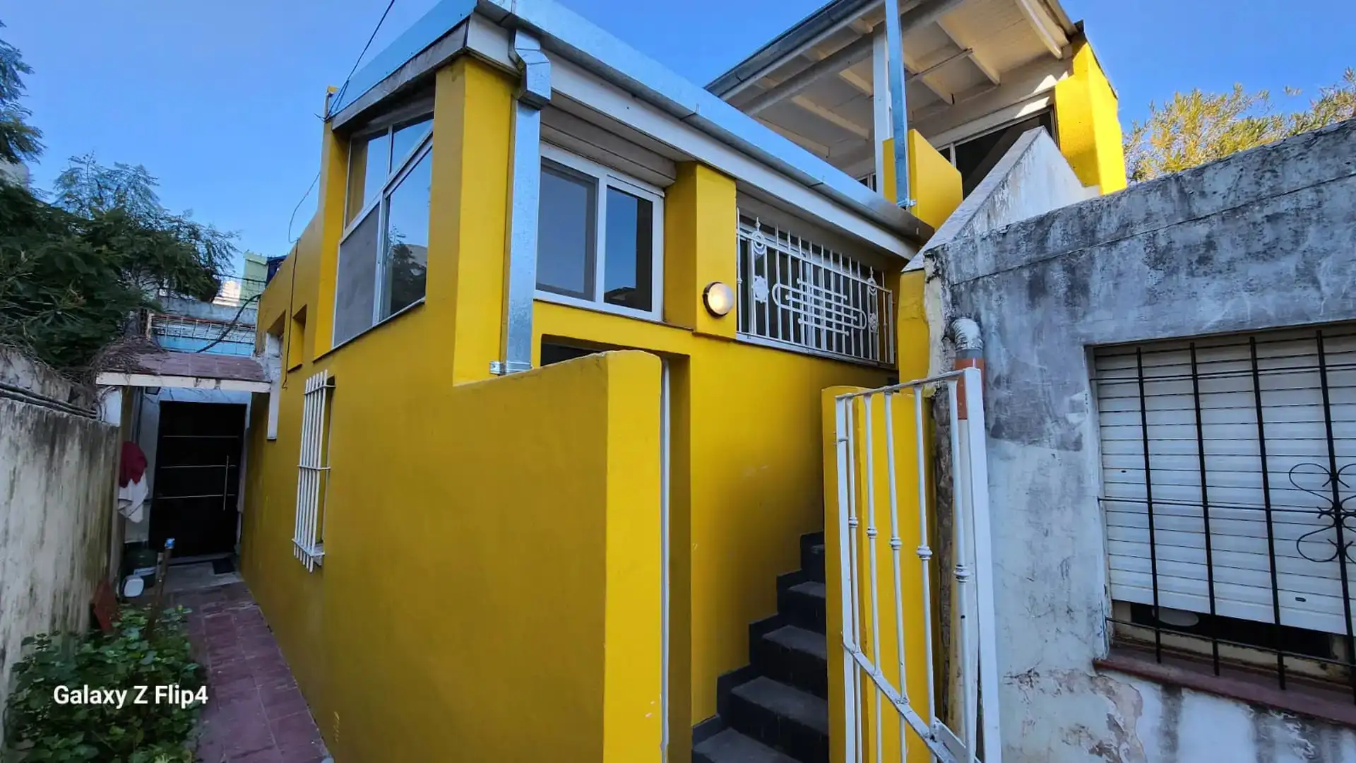 PH reformado com terraço e churrasqueira