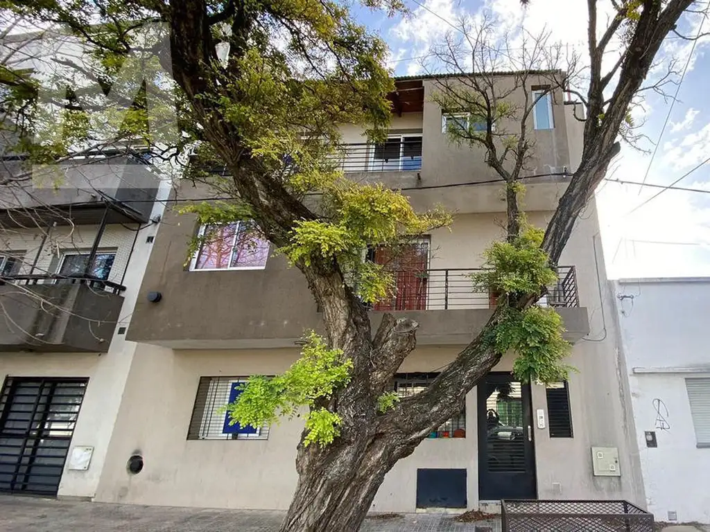 2 ambientes con balcón y tiro balanceado