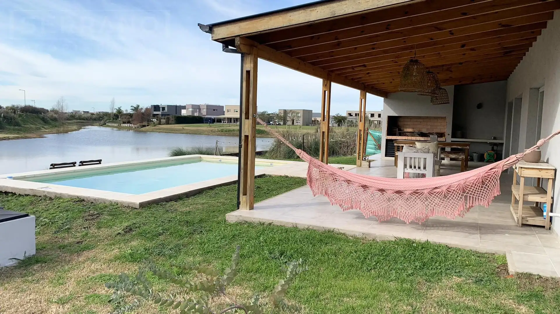 Casa en Alquiler en El Canton, Countries y Barrios Cerrados en Escobar
