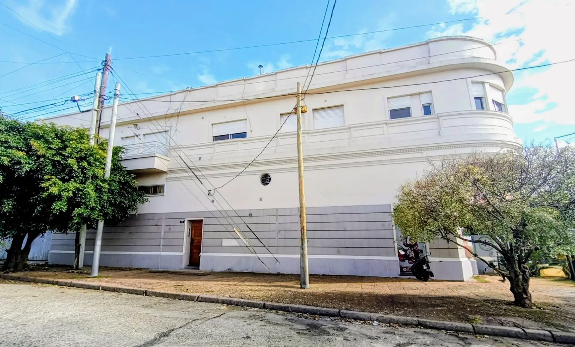 2 dormitórios com pátio