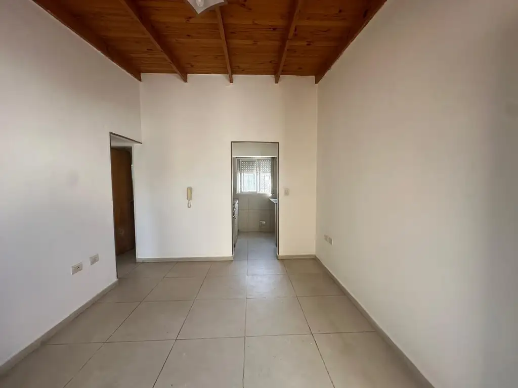 2 dormitorios, calefacción, cocina equipada