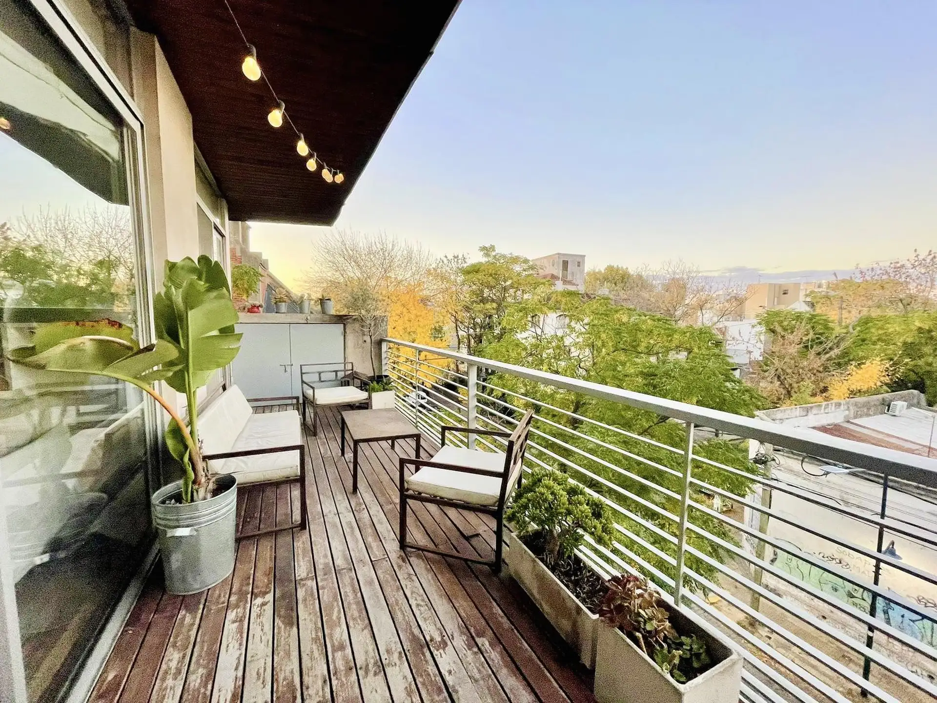 Departamento en Alquiler en San Isidro Vias / Rolon, San Isidro