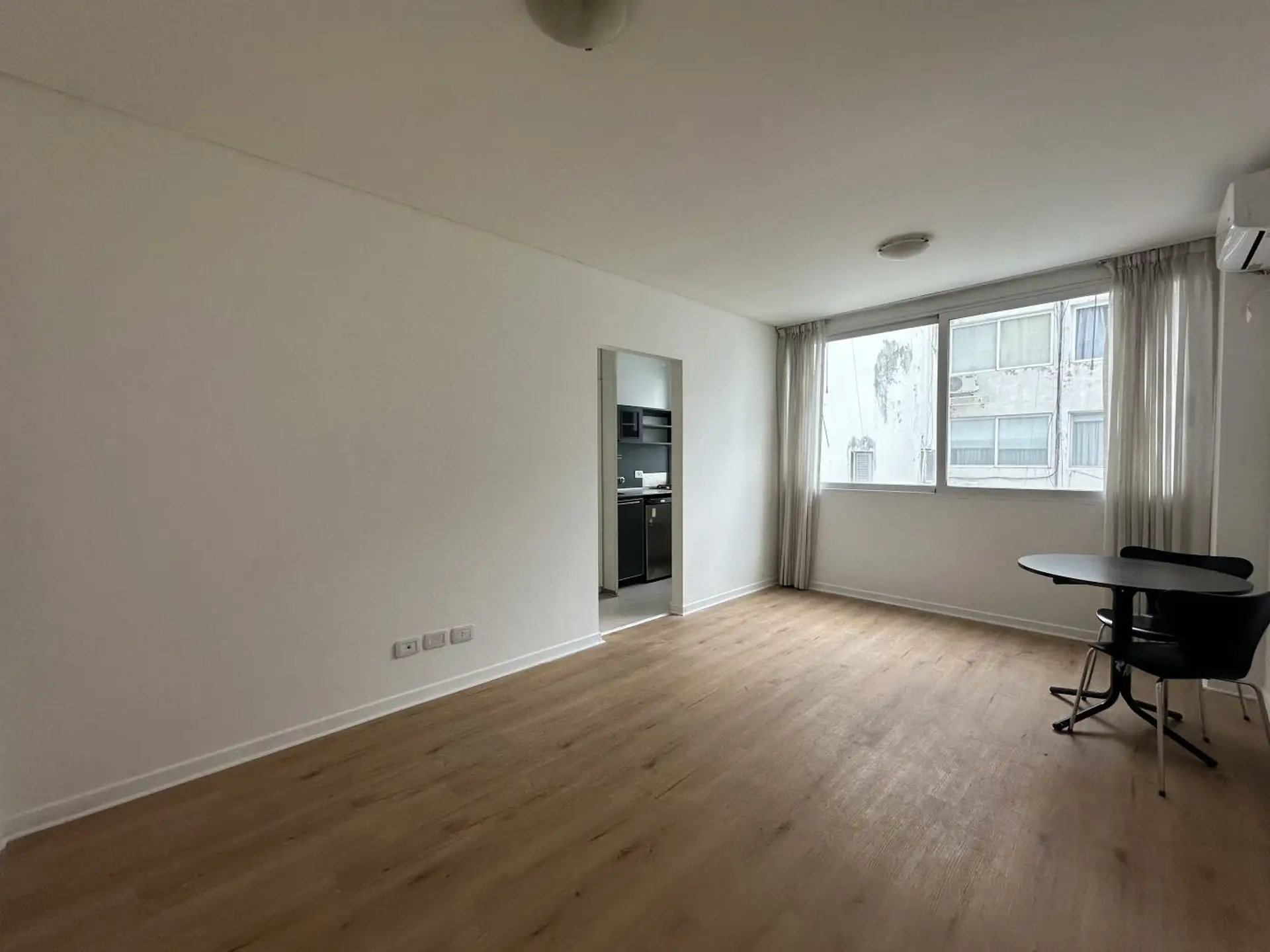 Recoleta 5th-floor studio