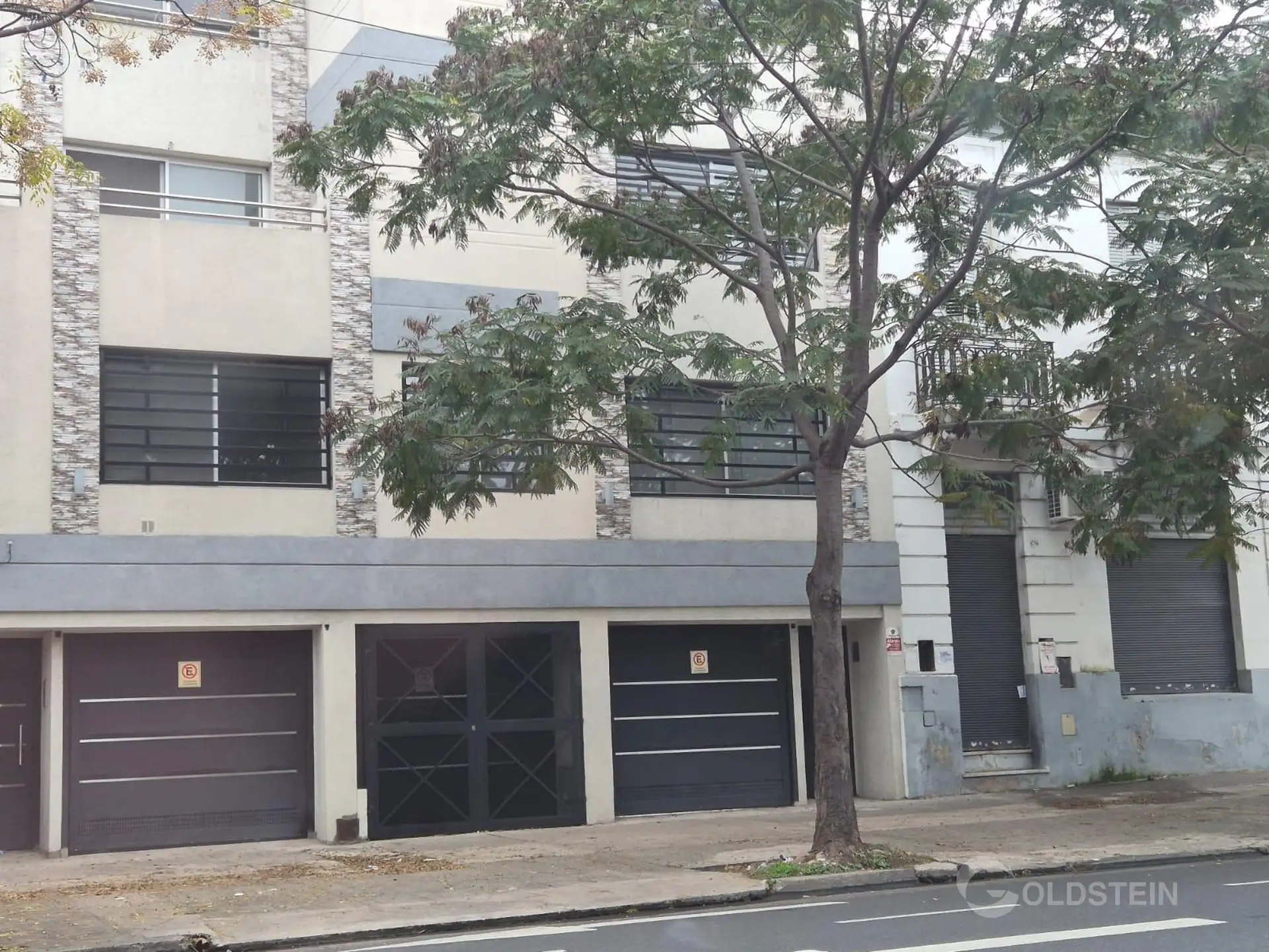 1-bedroom with balcony