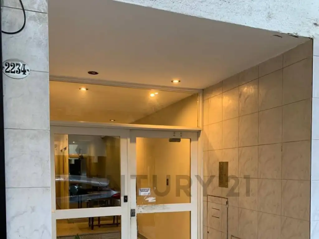 Recoleta 2-room, balcony