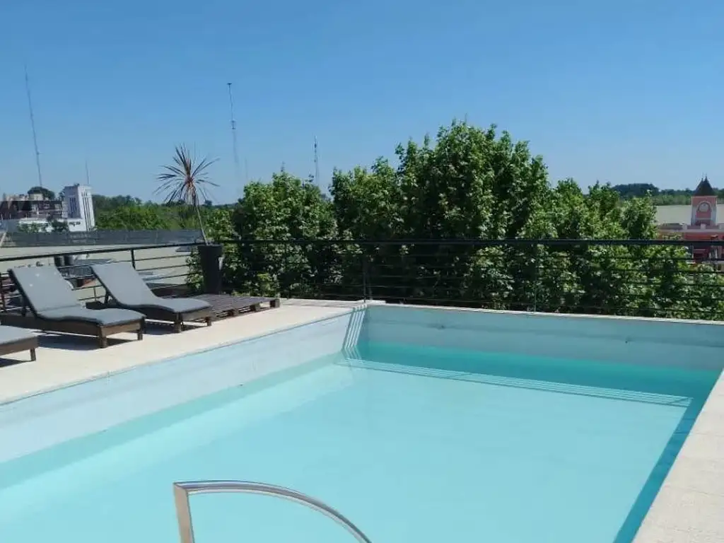 2 dormitorios, terraza con pileta