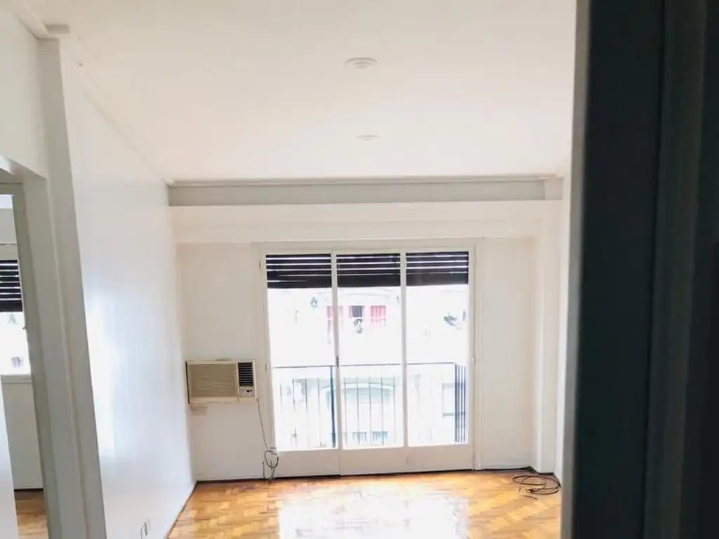 Barrio Norte 2-room apartment, balcony