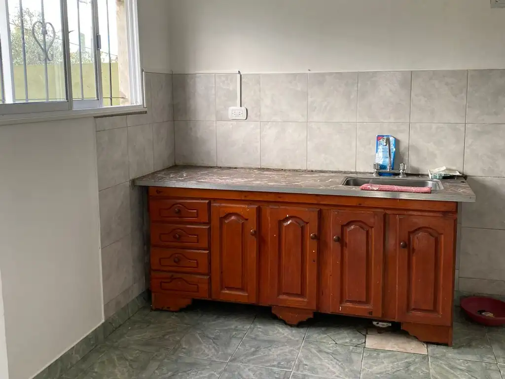Planta alta, 3 ambientes, patio
