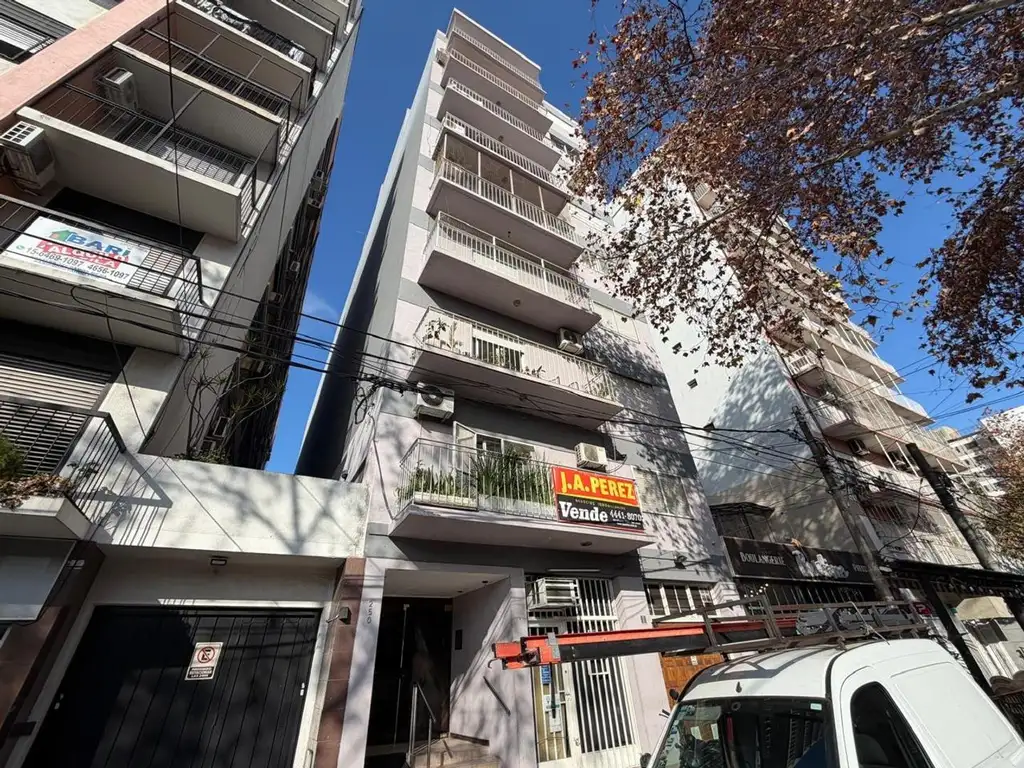 Departamento 2 ambientes con balcón