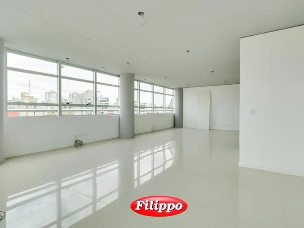 75 m² office, 2 bathrooms