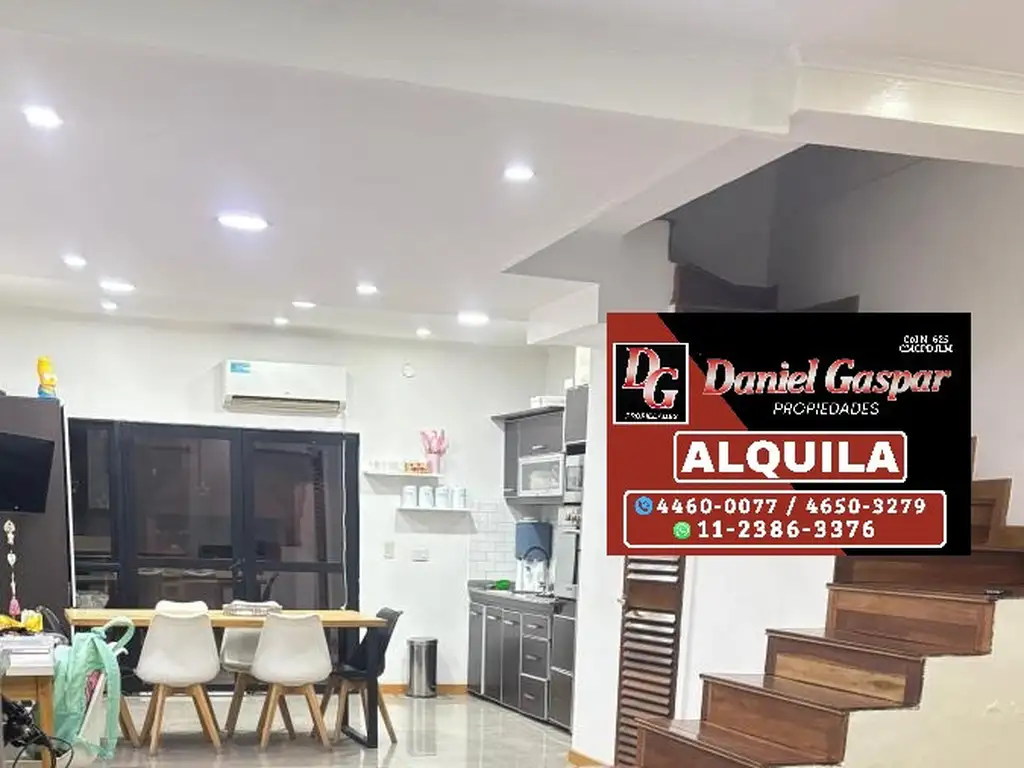 Casa 4 ambientes, 2 dormitorios