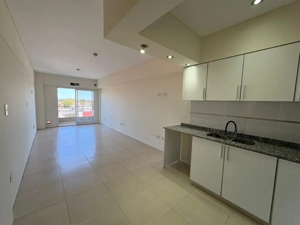 Departamento en Alquiler en Lanus Oeste, Lanus
