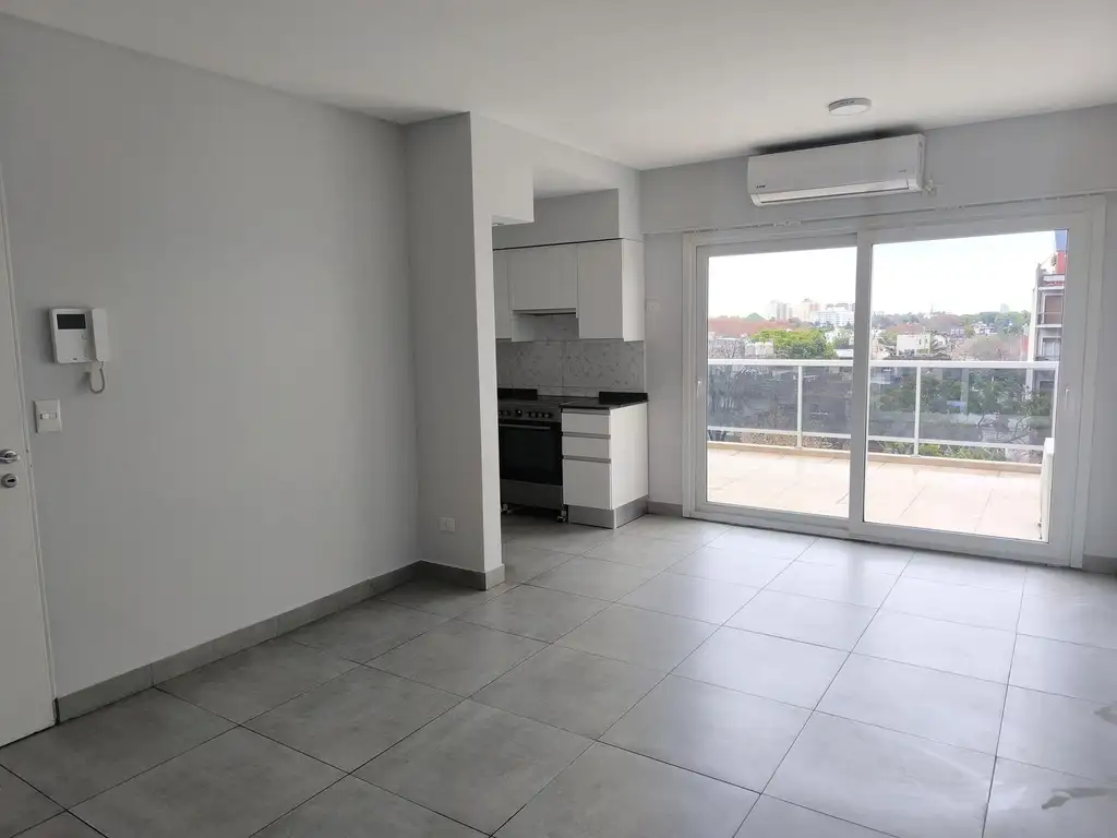 3-room semipiso, terrace balcony