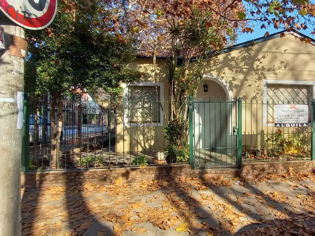 3BR house, patio