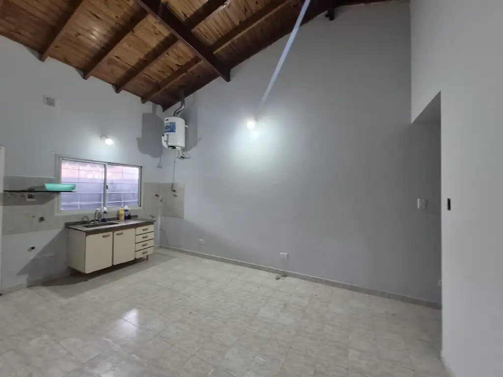 2-room unit with balcony patio