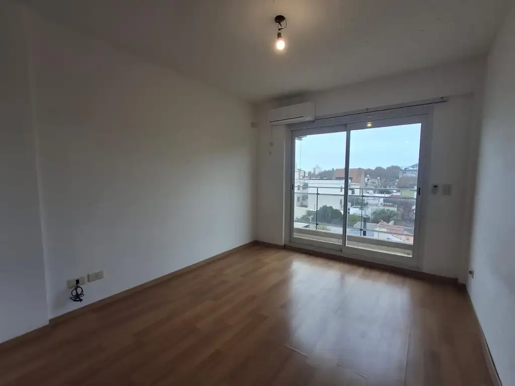 Studio com varanda e terraço