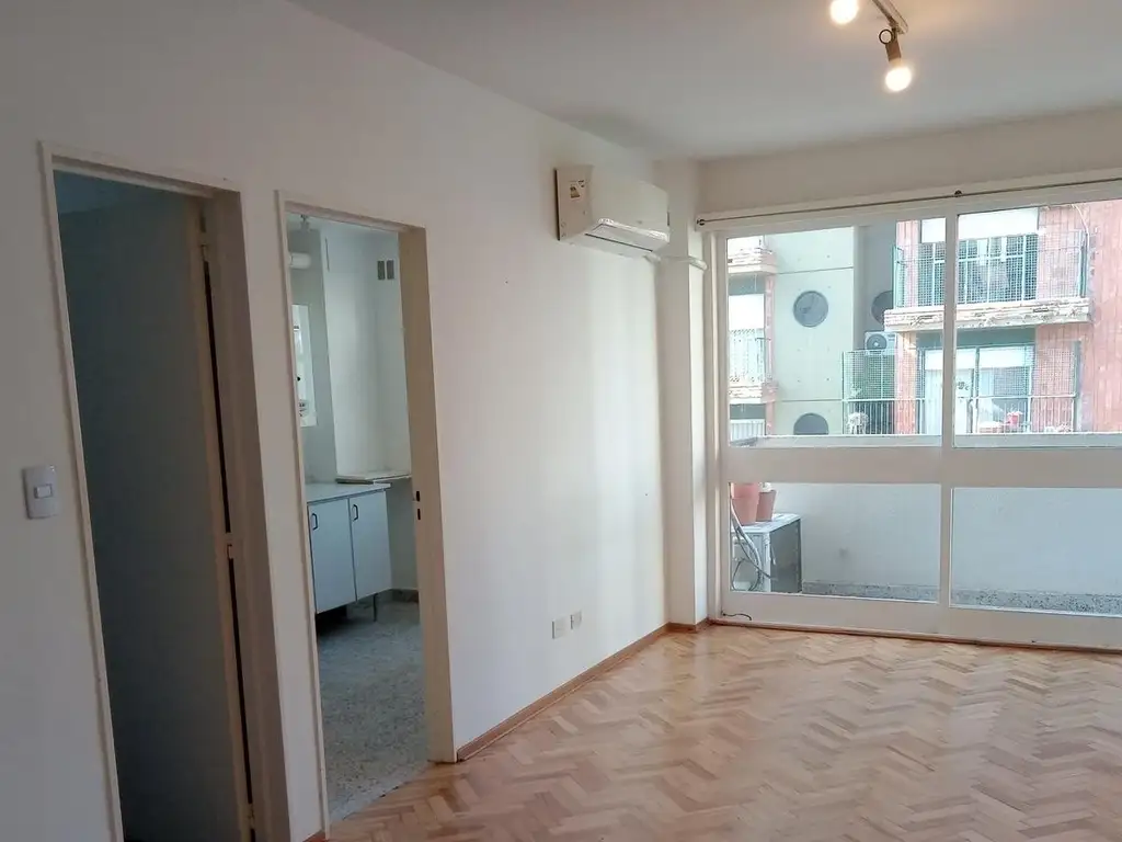 Departamento en Alquiler en Acassuso Vias / Santa Fe, Acassuso