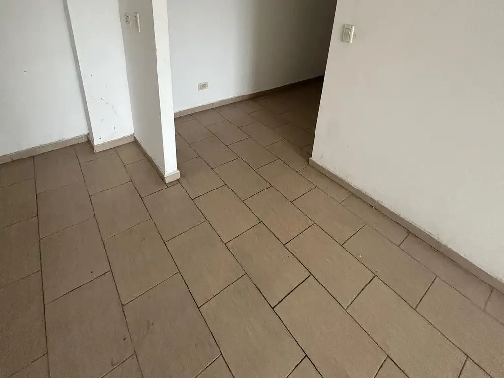 Departamento en Alquiler en Monserrat, Capital Federal