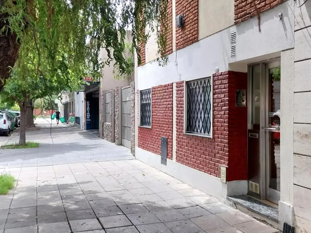 Pompeya, 2 ambientes con cocina a gas