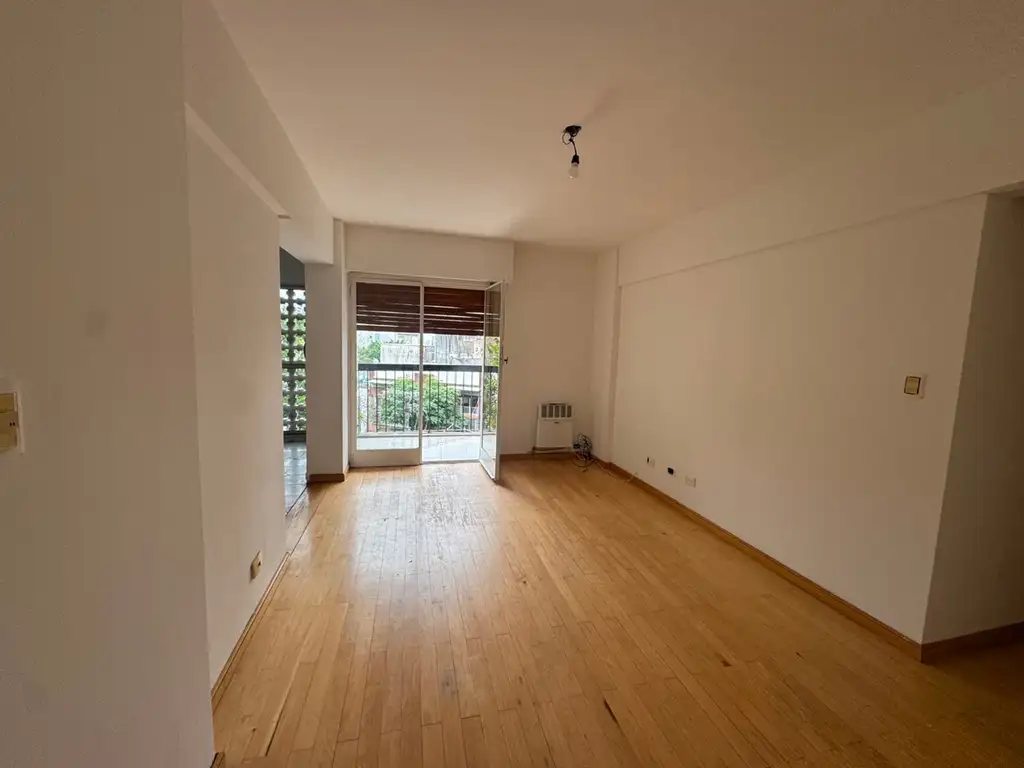 3 ambientes con balcón 5 m²