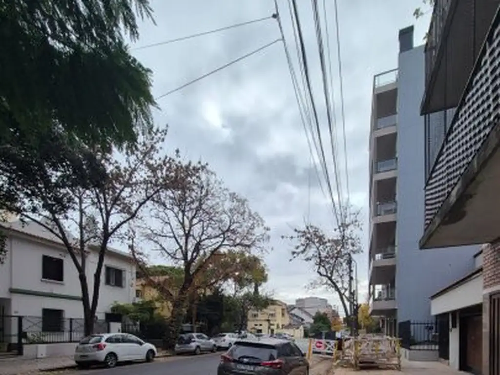 1er piso, balcón interno, 2 ambientes