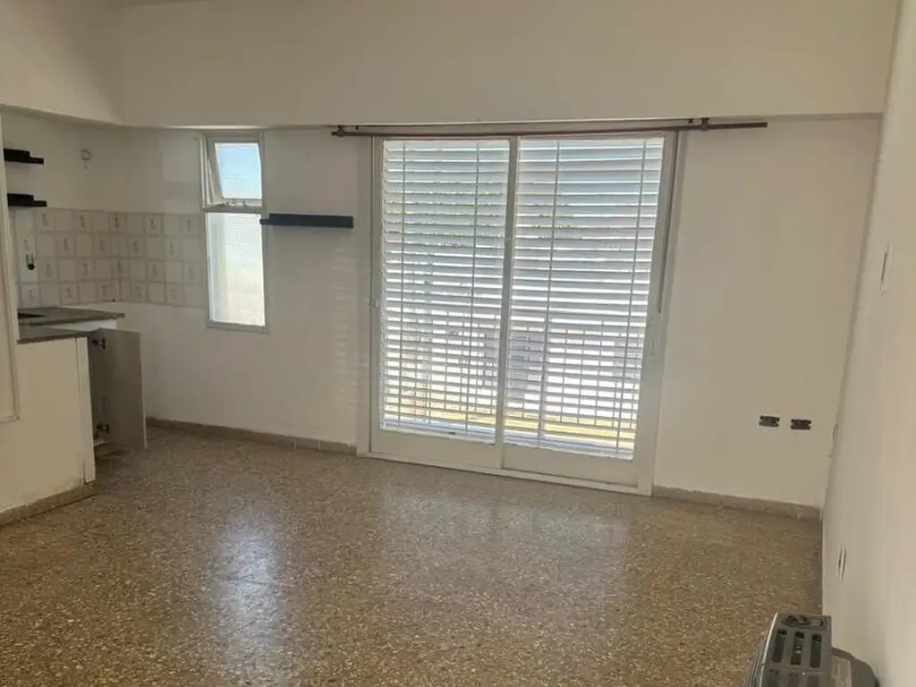 Departamento en Alquiler en Los Hornos, La Plata