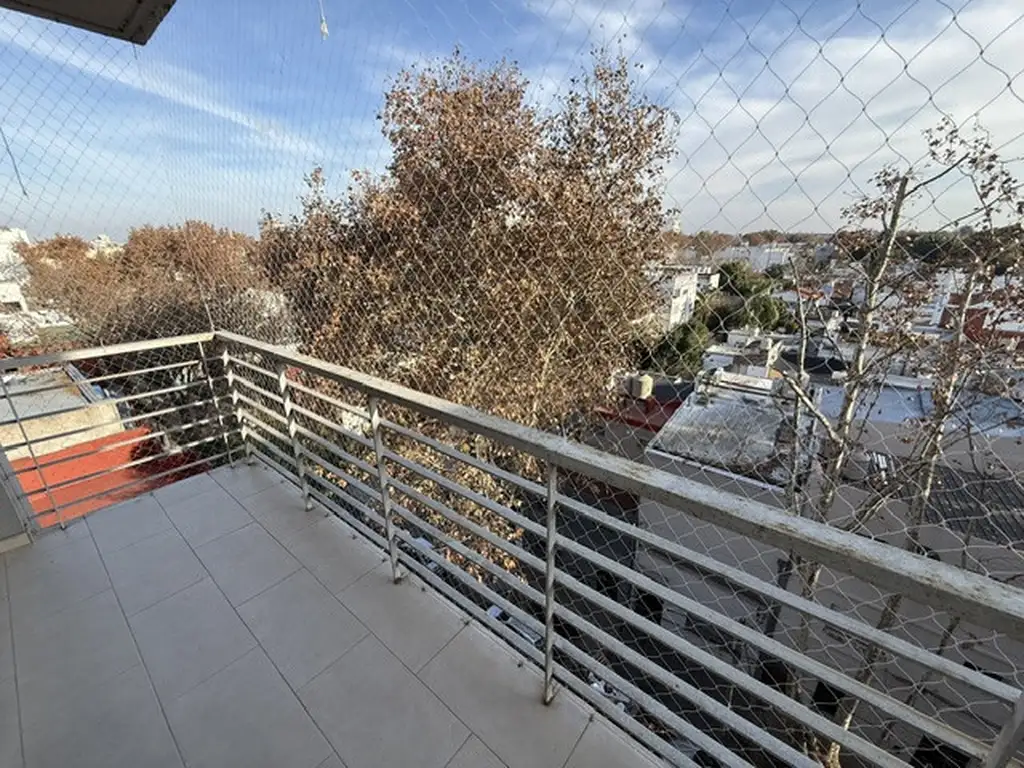 6th floor with balcony and parking