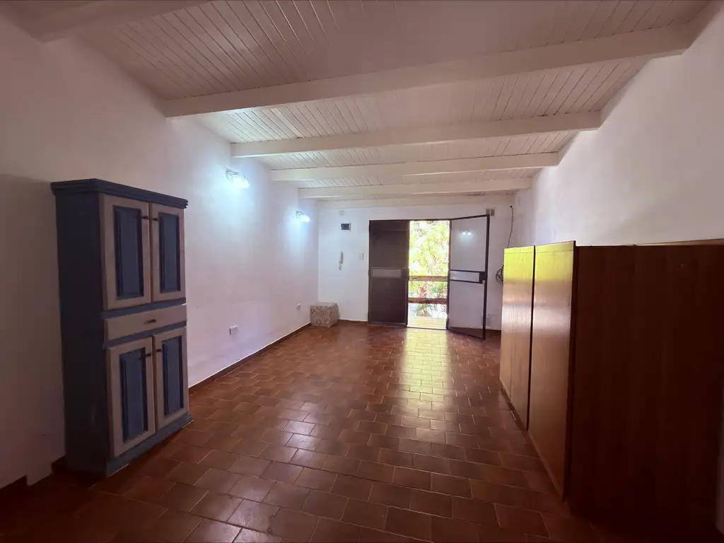 1 bedroom, shared greenery
