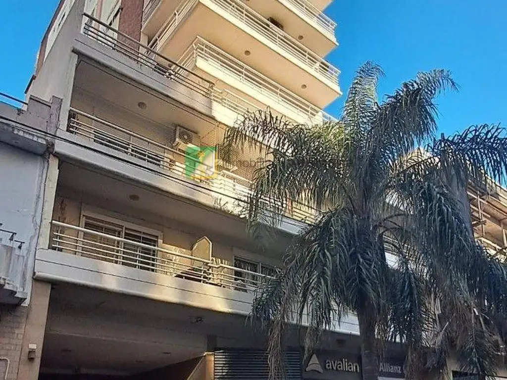 Apartment with balcony in Villa Ballester