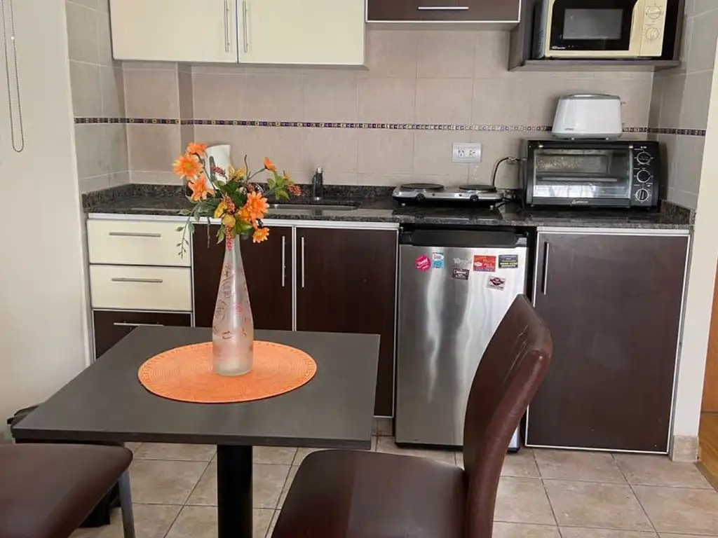 Balcón, 25 m² reciclado, amoblado