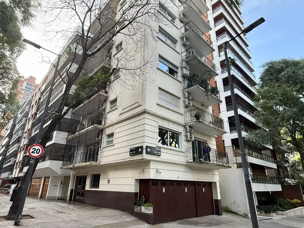 Palermo, balcón corrido y DVH
