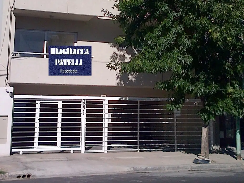 Studio with balcony and parking