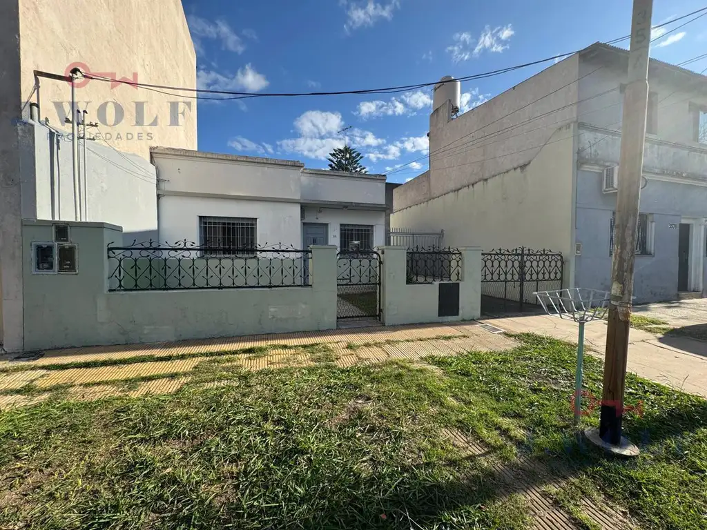 2BR, large patio fully renovated