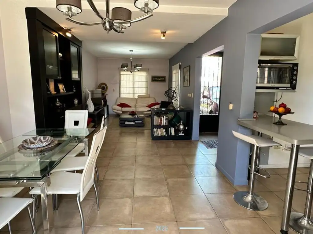 Duplex con patio y cochera