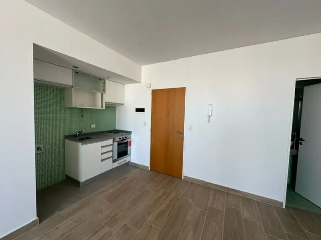 36 m² studio, 10th floor