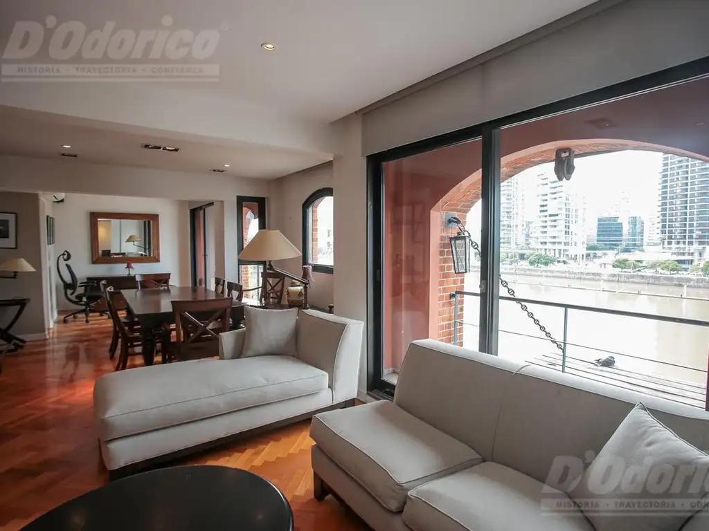 Vista al canal, 2 suites