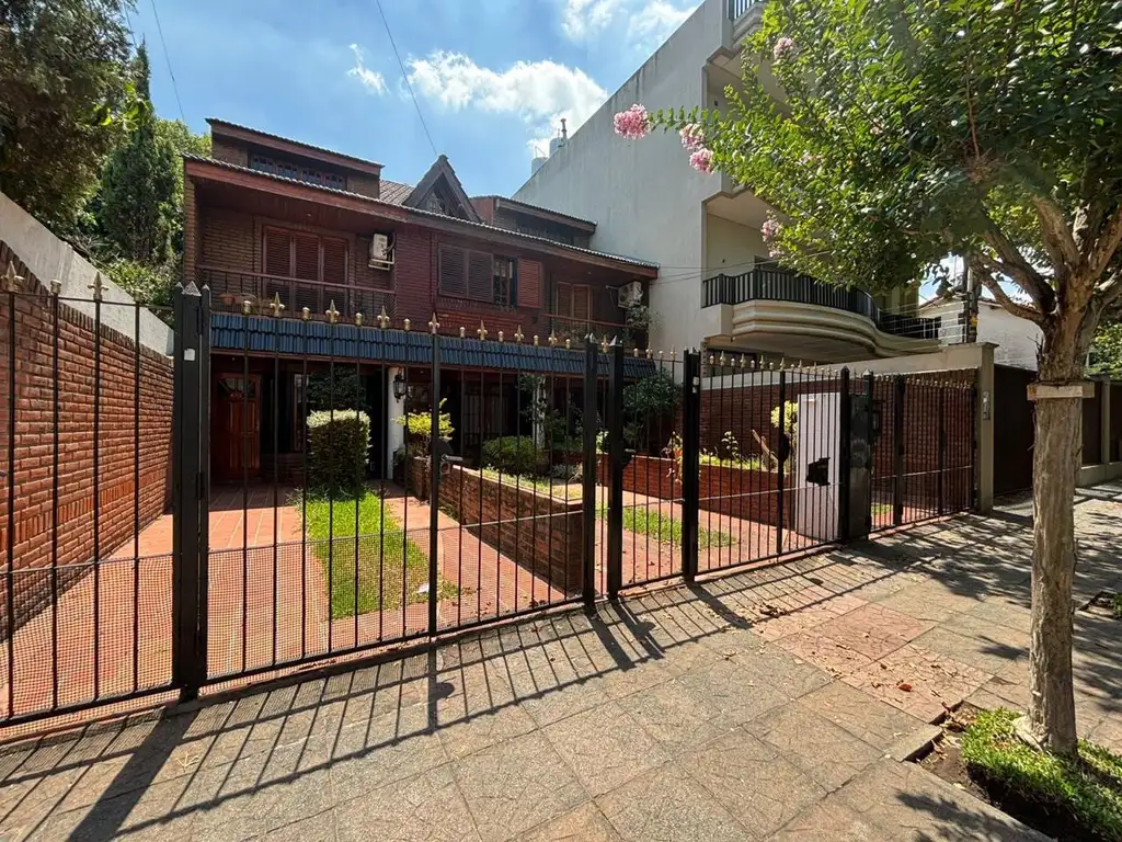 Triplex 3 quartos com jardim