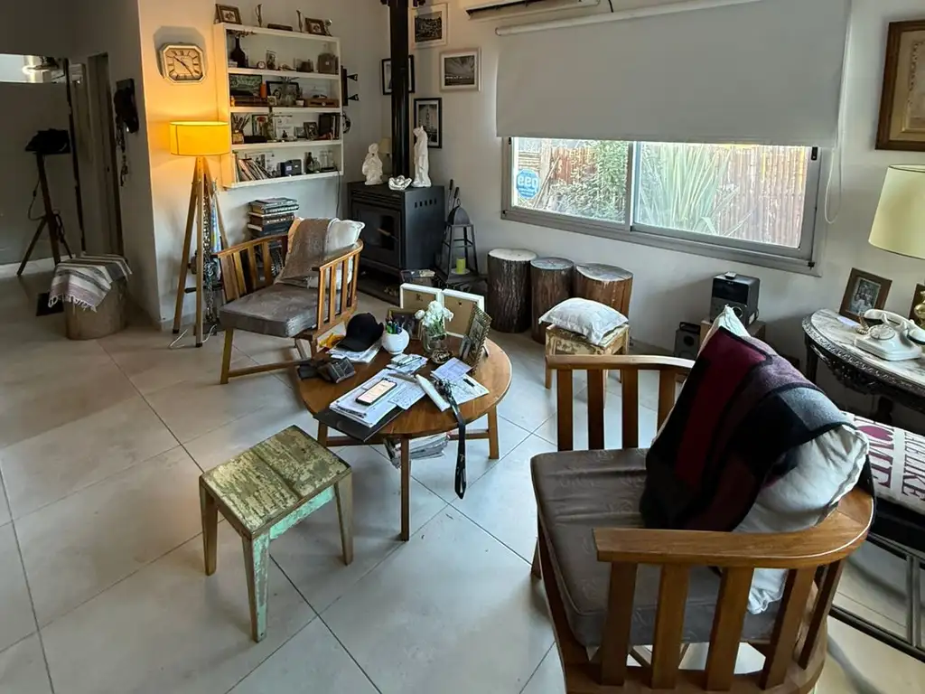 Casa com quincho fechado e piscina