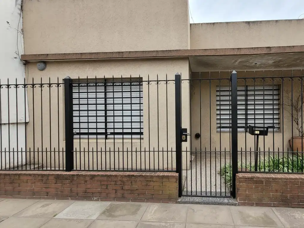 PH 2 ambientes, planta baja