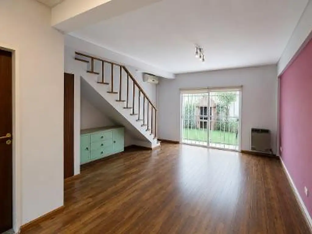 3-room PH with garden