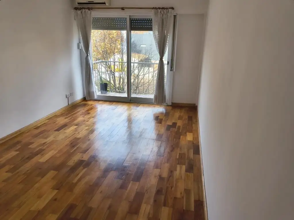40 m², balcony, 1-bedroom